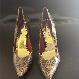 Gianni Bini Brown Leopard Print Women's Heels